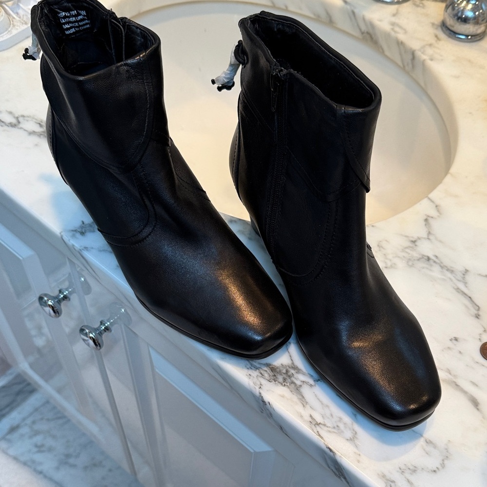 David Tate Elegant Black Ankle Boots